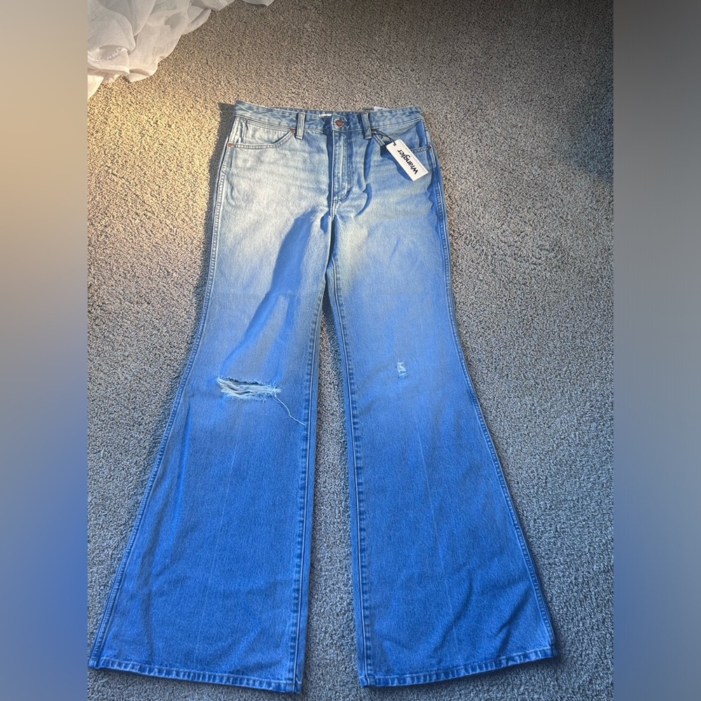 WRANGLER Wanderer 622 High Rise
Flare Jean Size 30X34